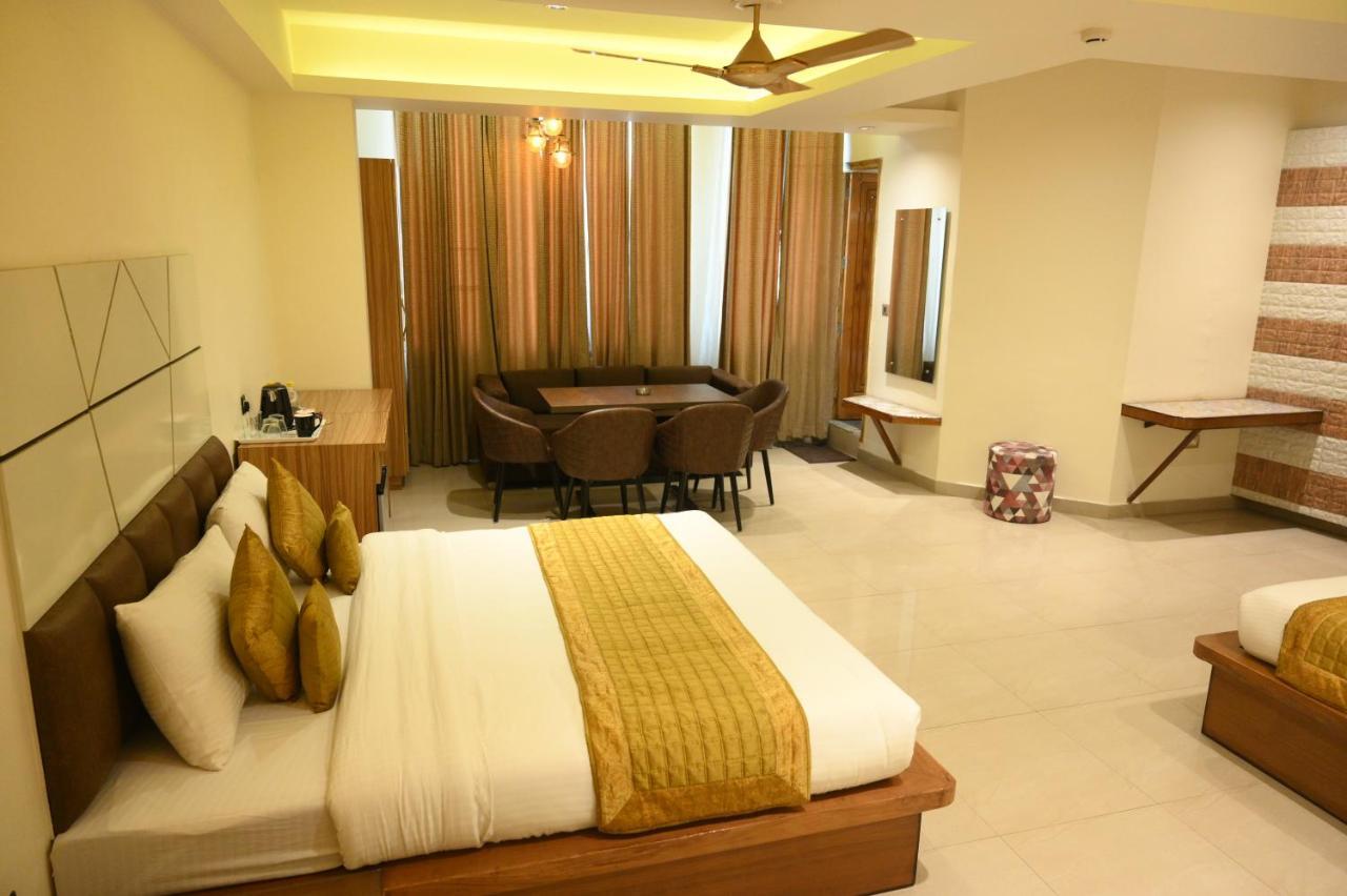 Hotel Grand Kailash,Kotdwāra المظهر الخارجي الصورة
