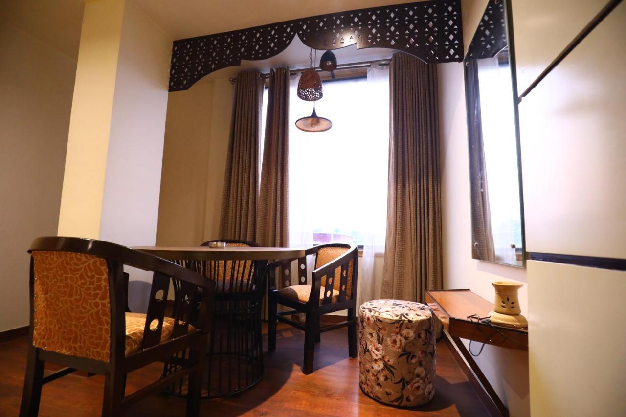 Hotel Grand Kailash,Kotdwāra المظهر الخارجي الصورة