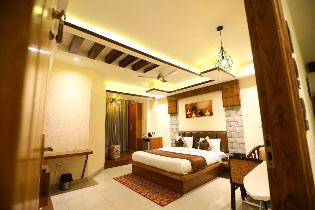 Hotel Grand Kailash,Kotdwāra المظهر الخارجي الصورة