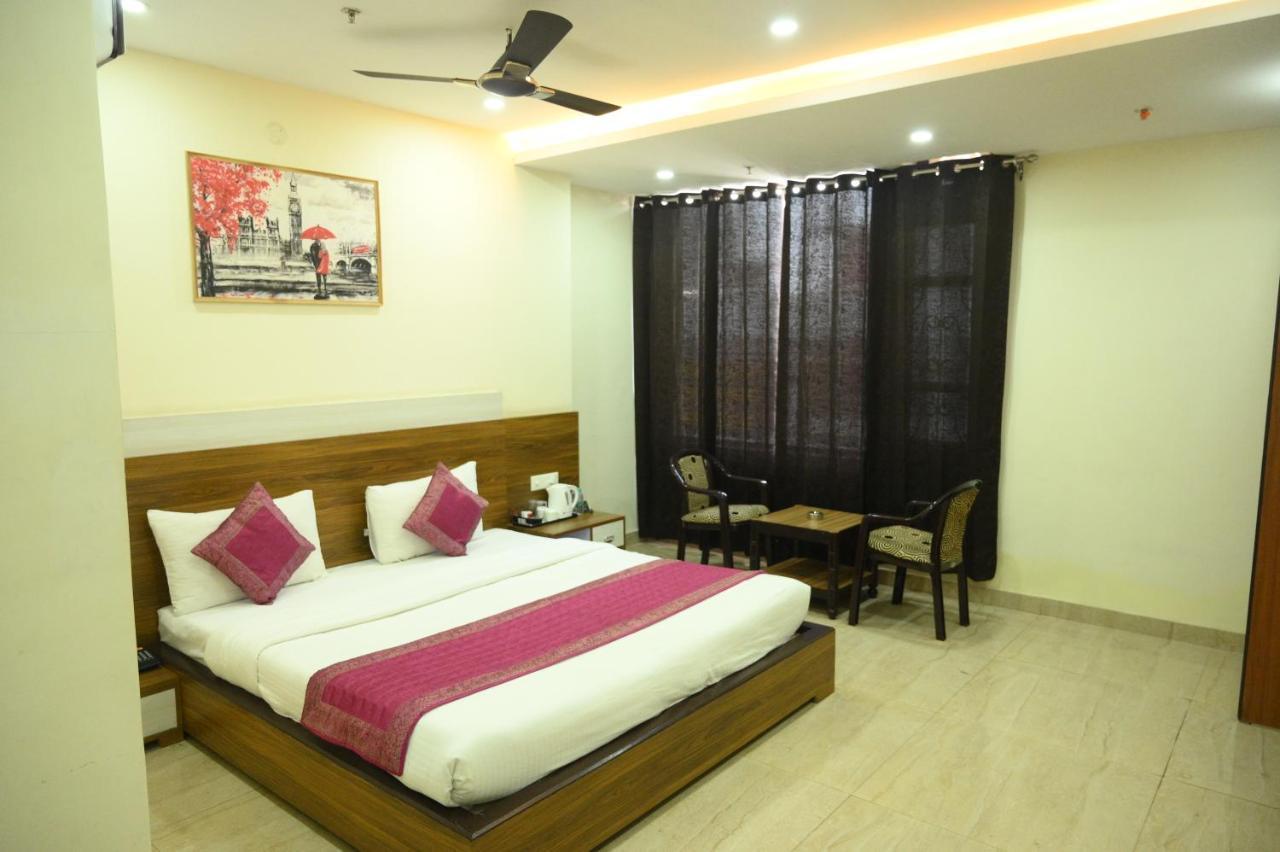 Hotel Grand Kailash,Kotdwāra المظهر الخارجي الصورة