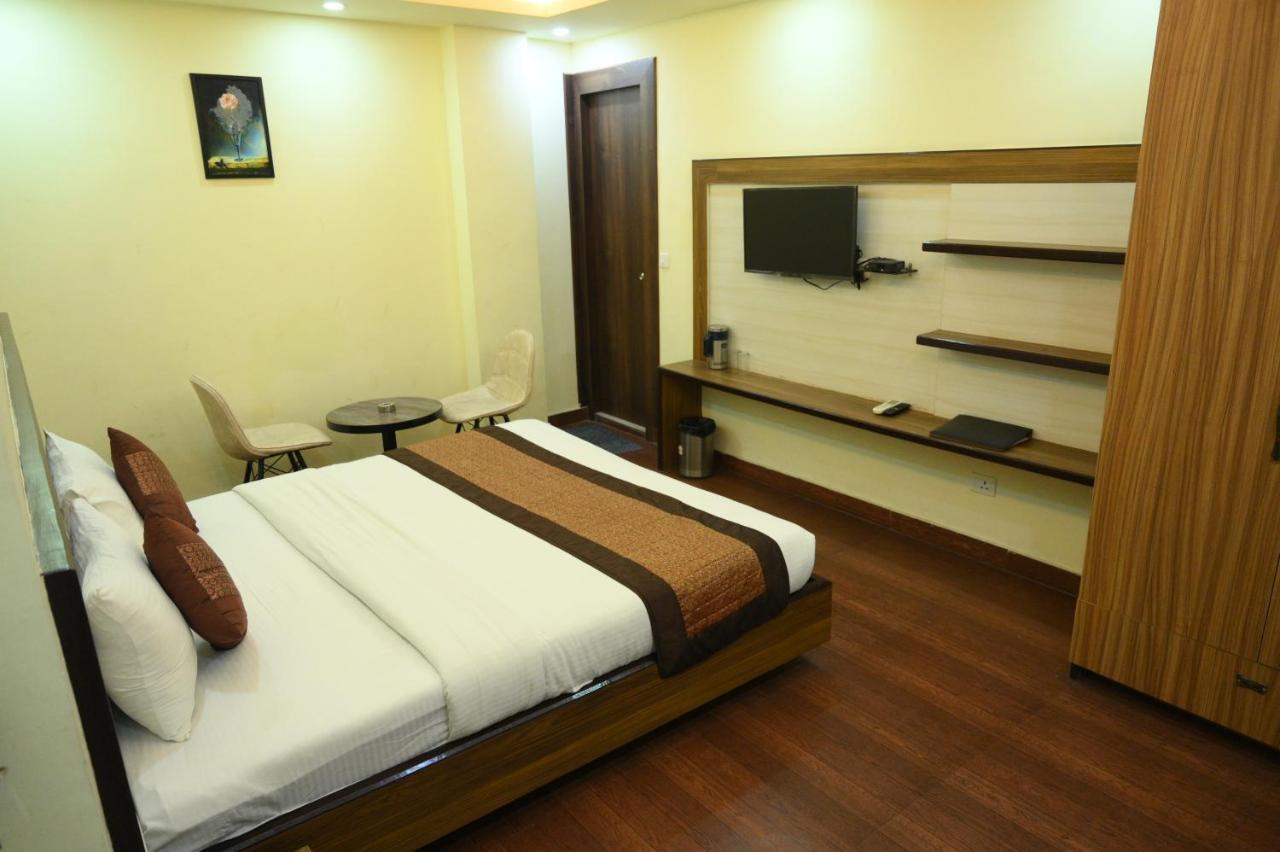 Hotel Grand Kailash,Kotdwāra المظهر الخارجي الصورة